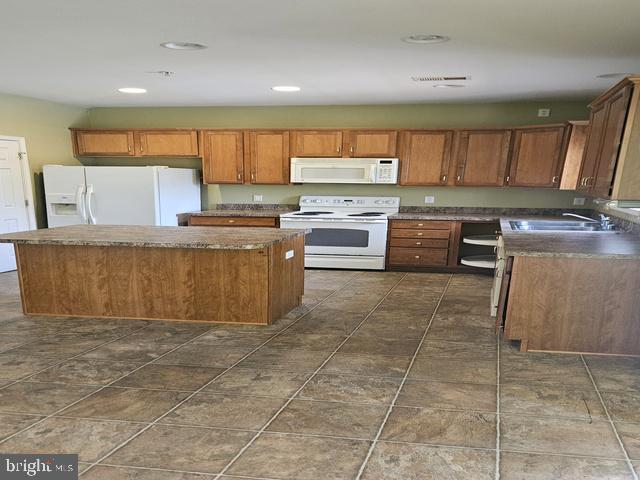 CARRIAGE HILL - Residential
