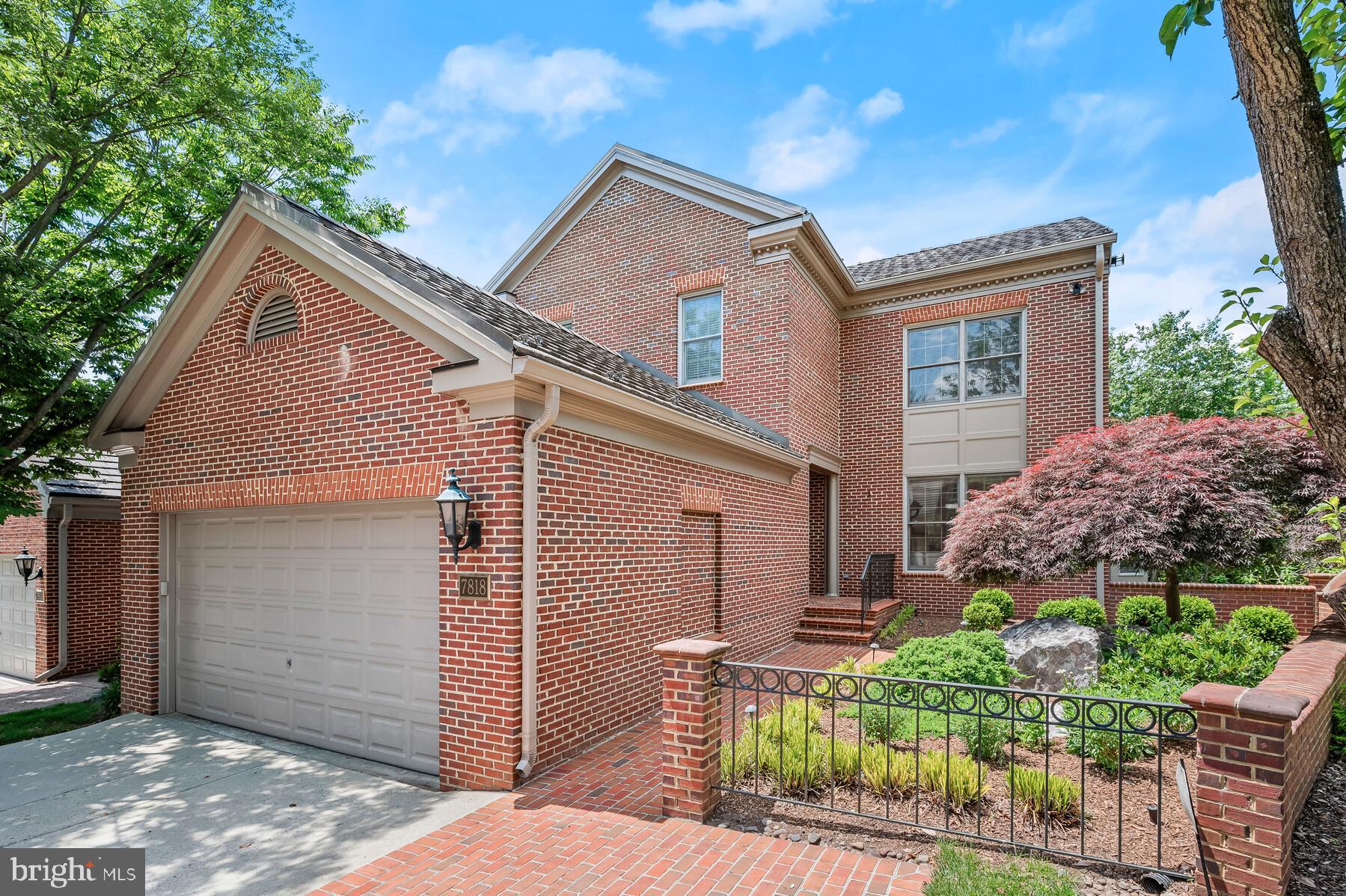 RIVER FALLS - Residential