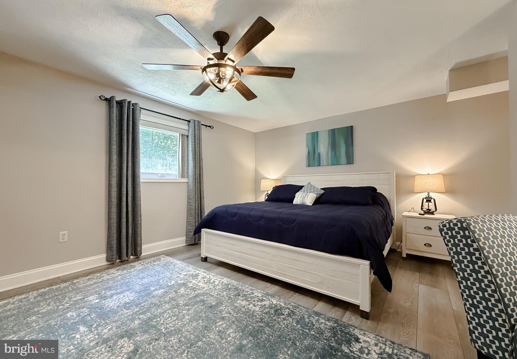 DRUM POINT - Residential