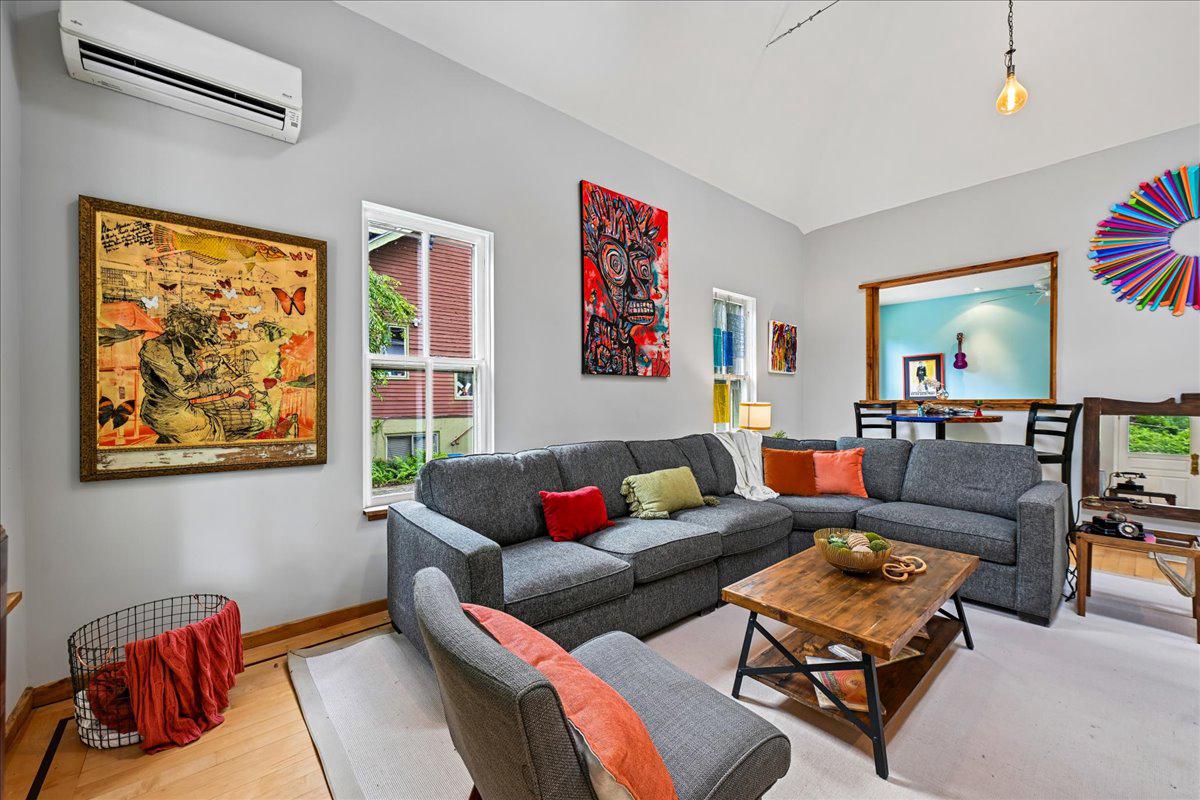 TAKOMA PARK - Residential