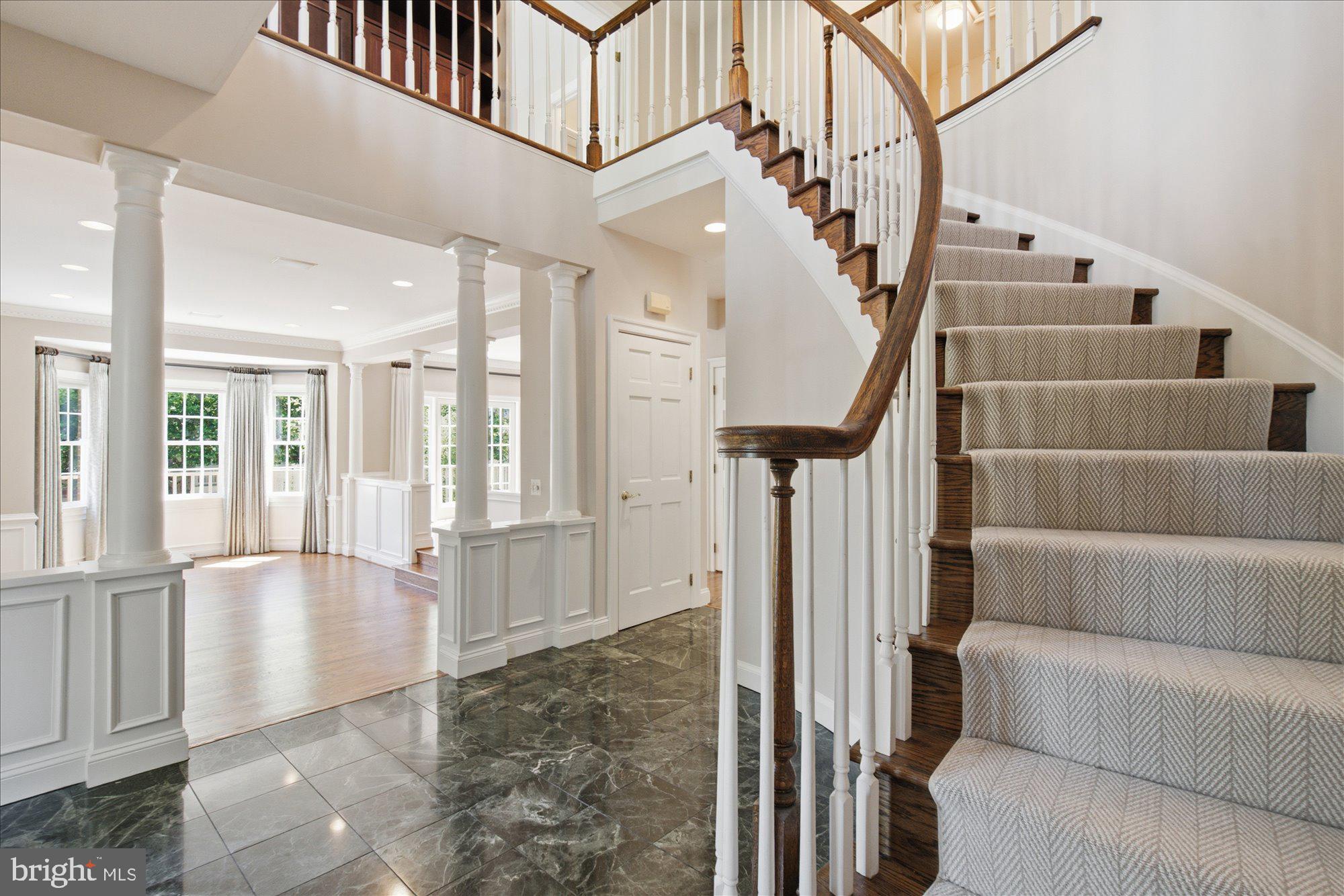 GRESHAM PLACE - Residential