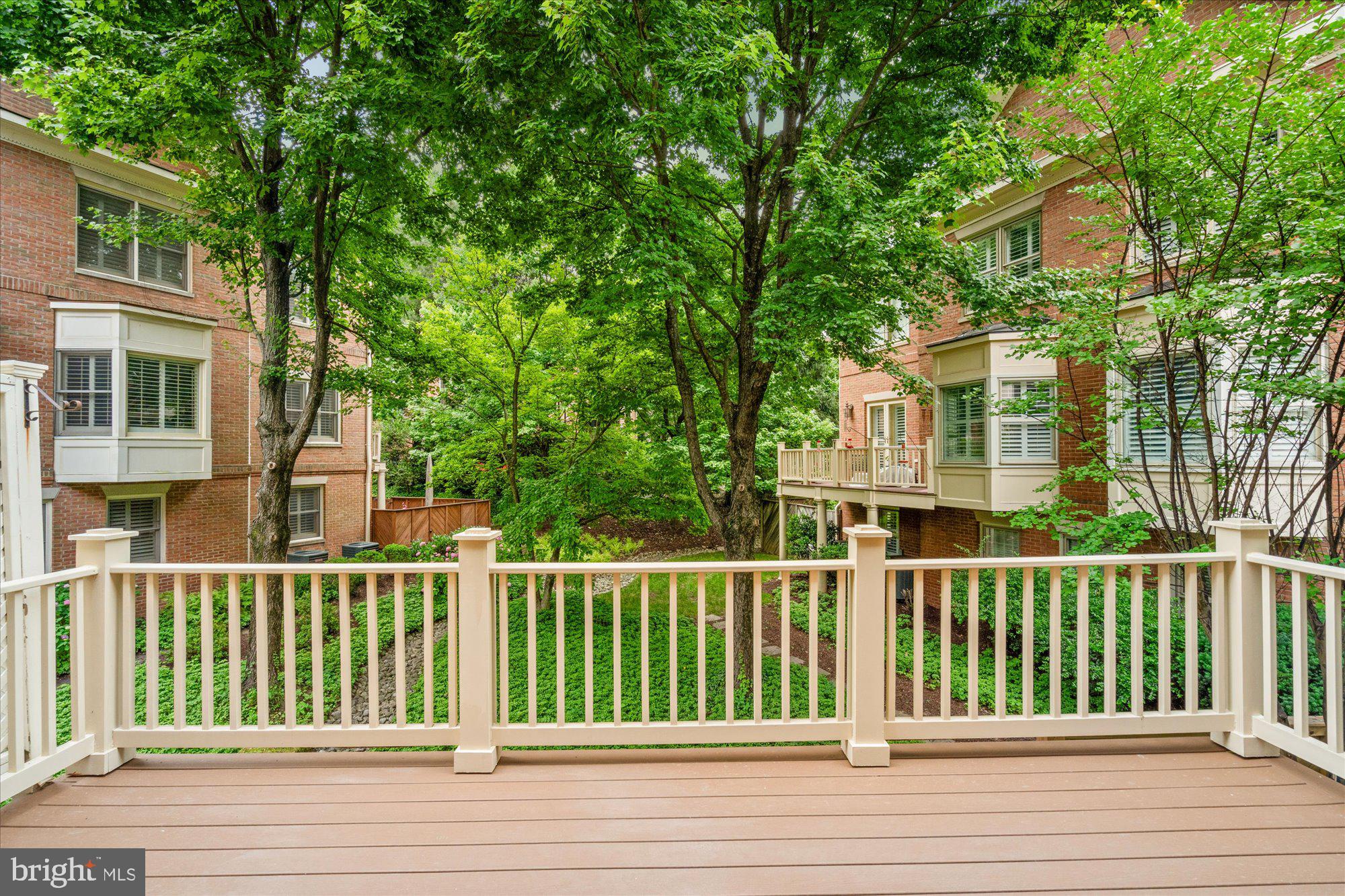 GRESHAM PLACE - Residential