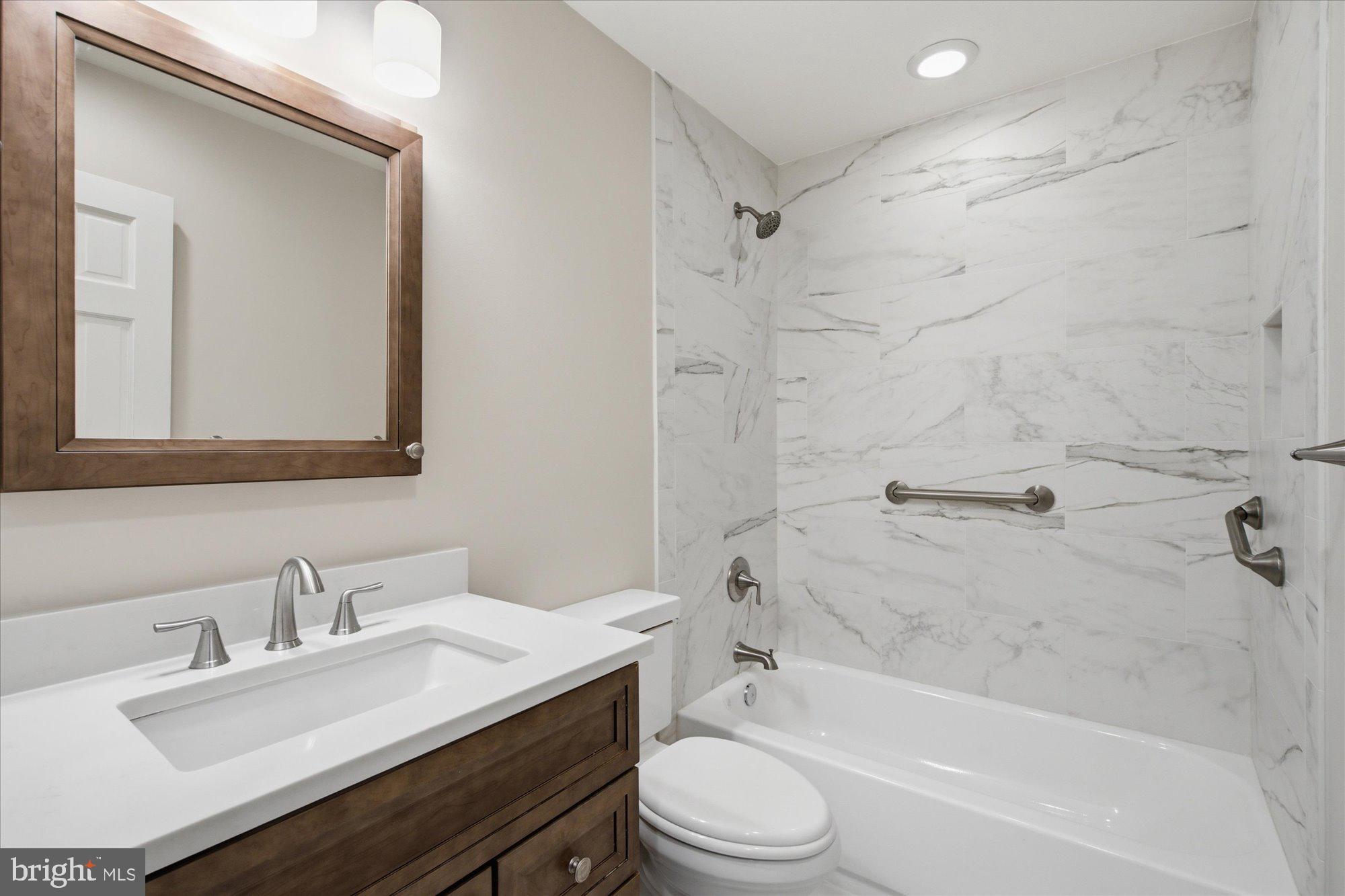GRESHAM PLACE - Residential