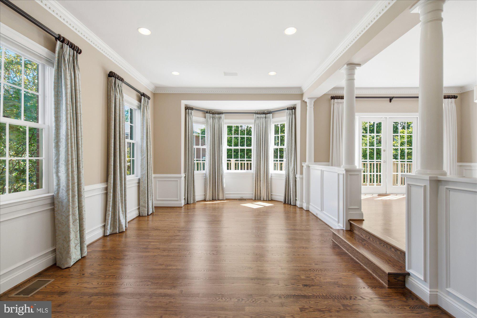 GRESHAM PLACE - Residential