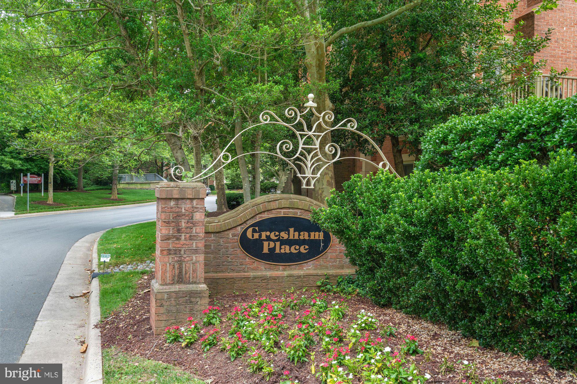 GRESHAM PLACE - Residential