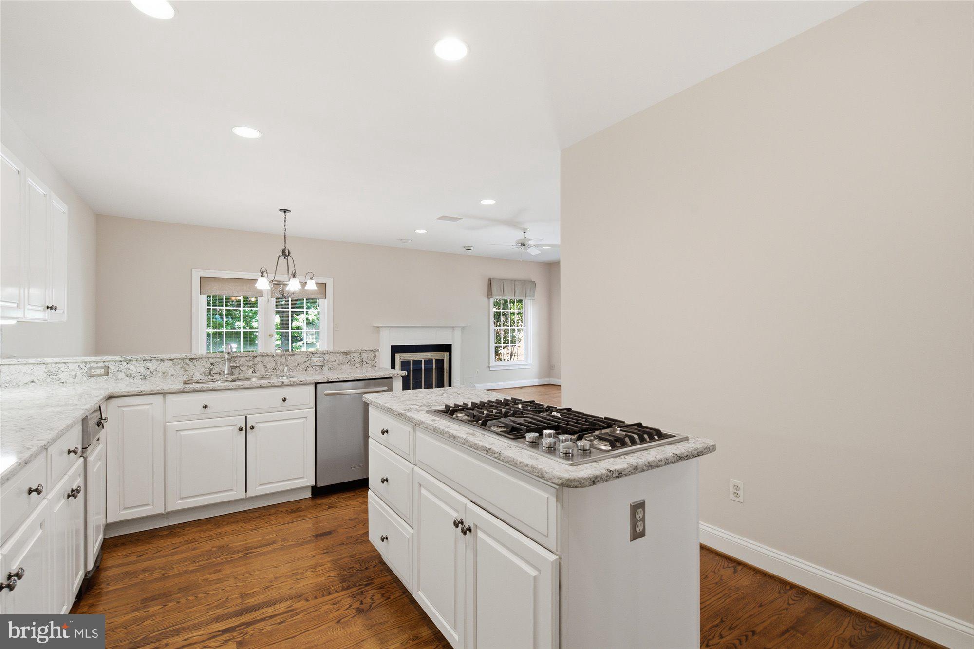 GRESHAM PLACE - Residential