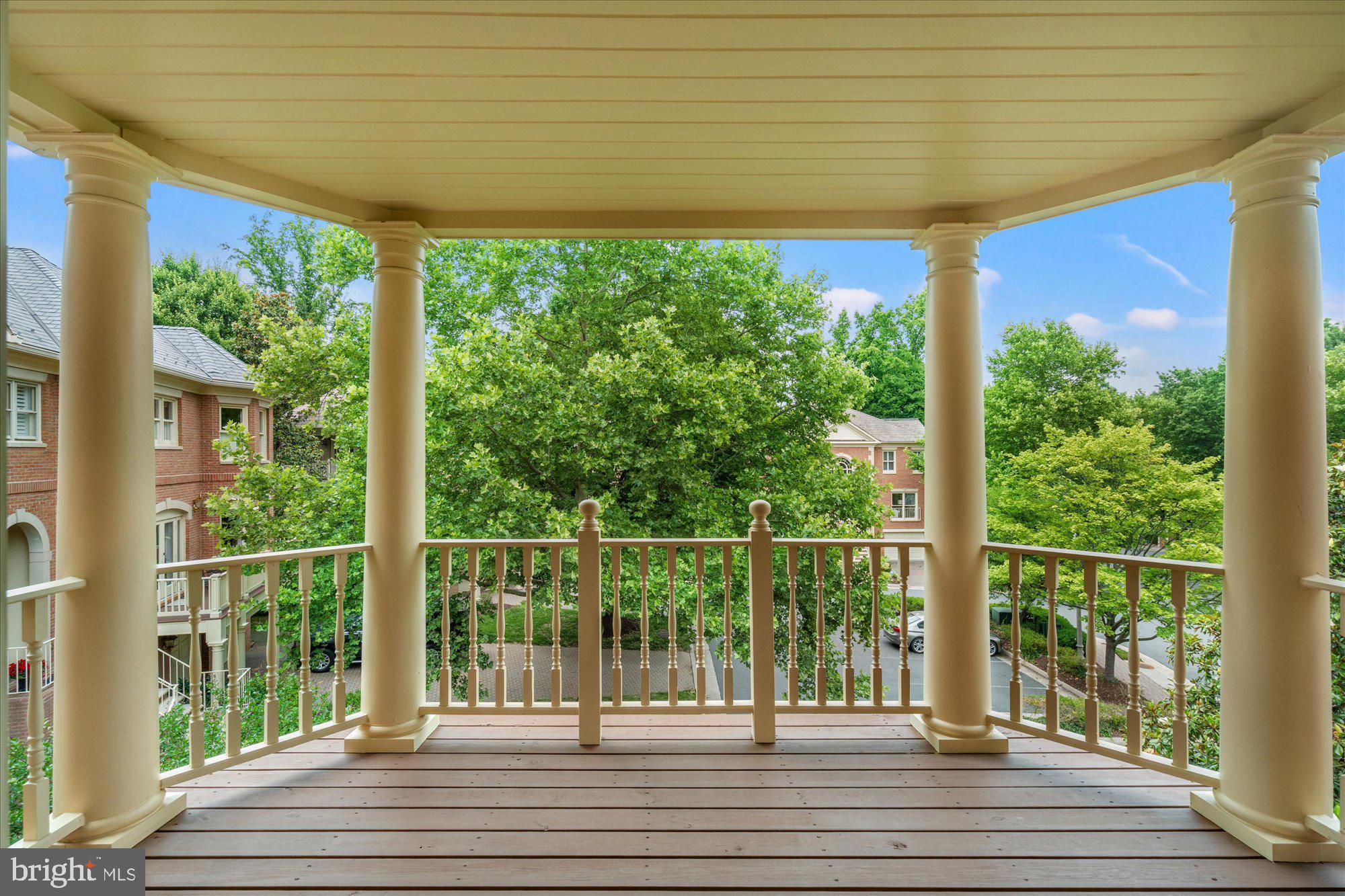 GRESHAM PLACE - Residential