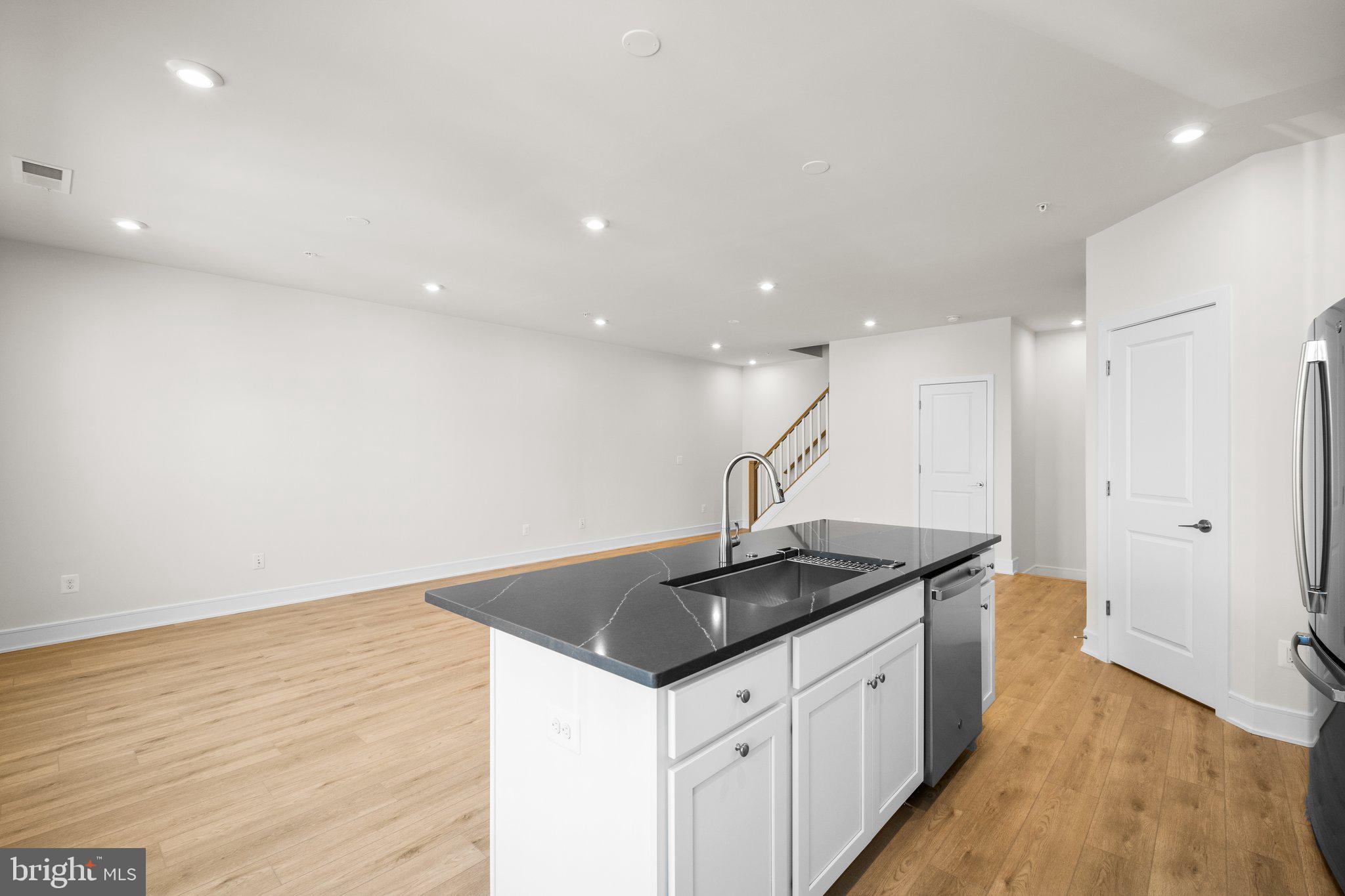 DEMOTT & SILVER - Residential