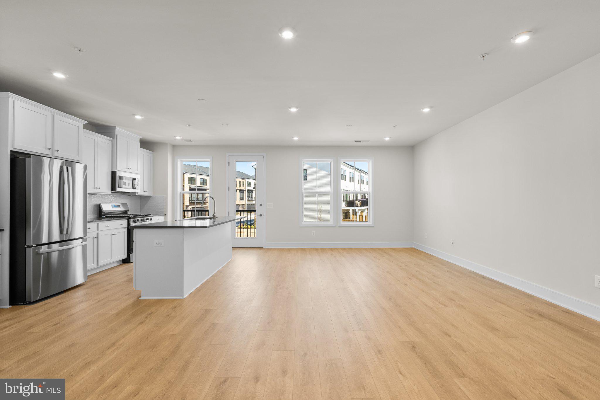 DEMOTT & SILVER - Residential
