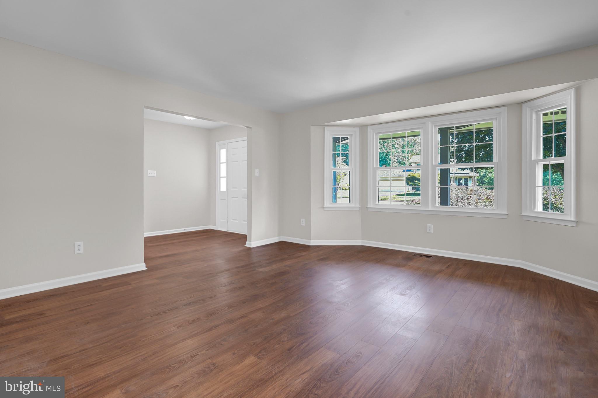 LONGWOOD KNOLLS - Residential