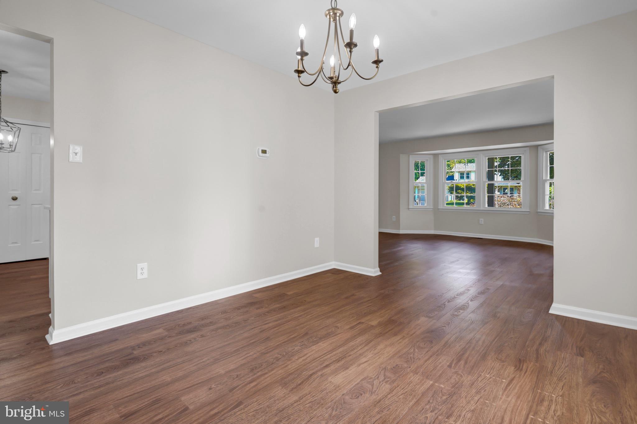 LONGWOOD KNOLLS - Residential