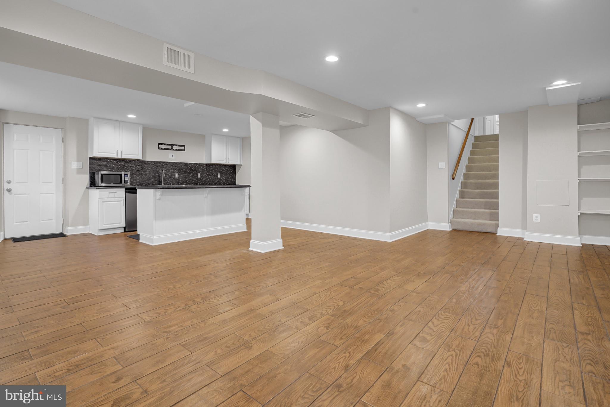 LONGWOOD KNOLLS - Residential