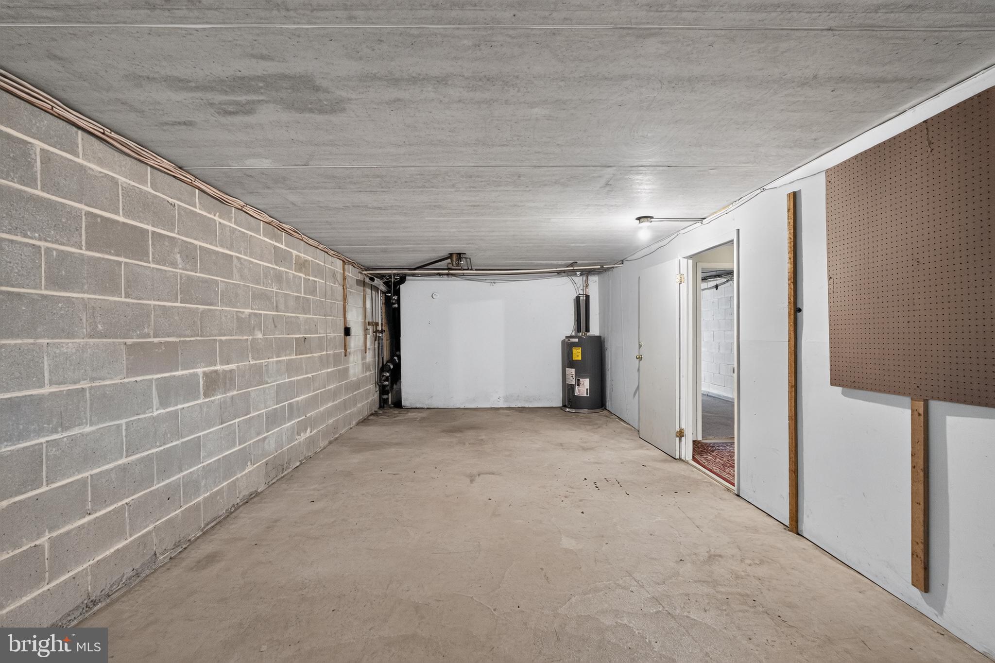 DANBURY VILLAGE - Residential