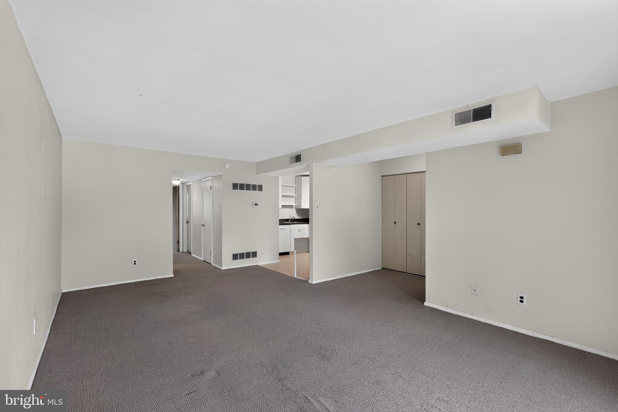 DANBURY VILLAGE - Residential