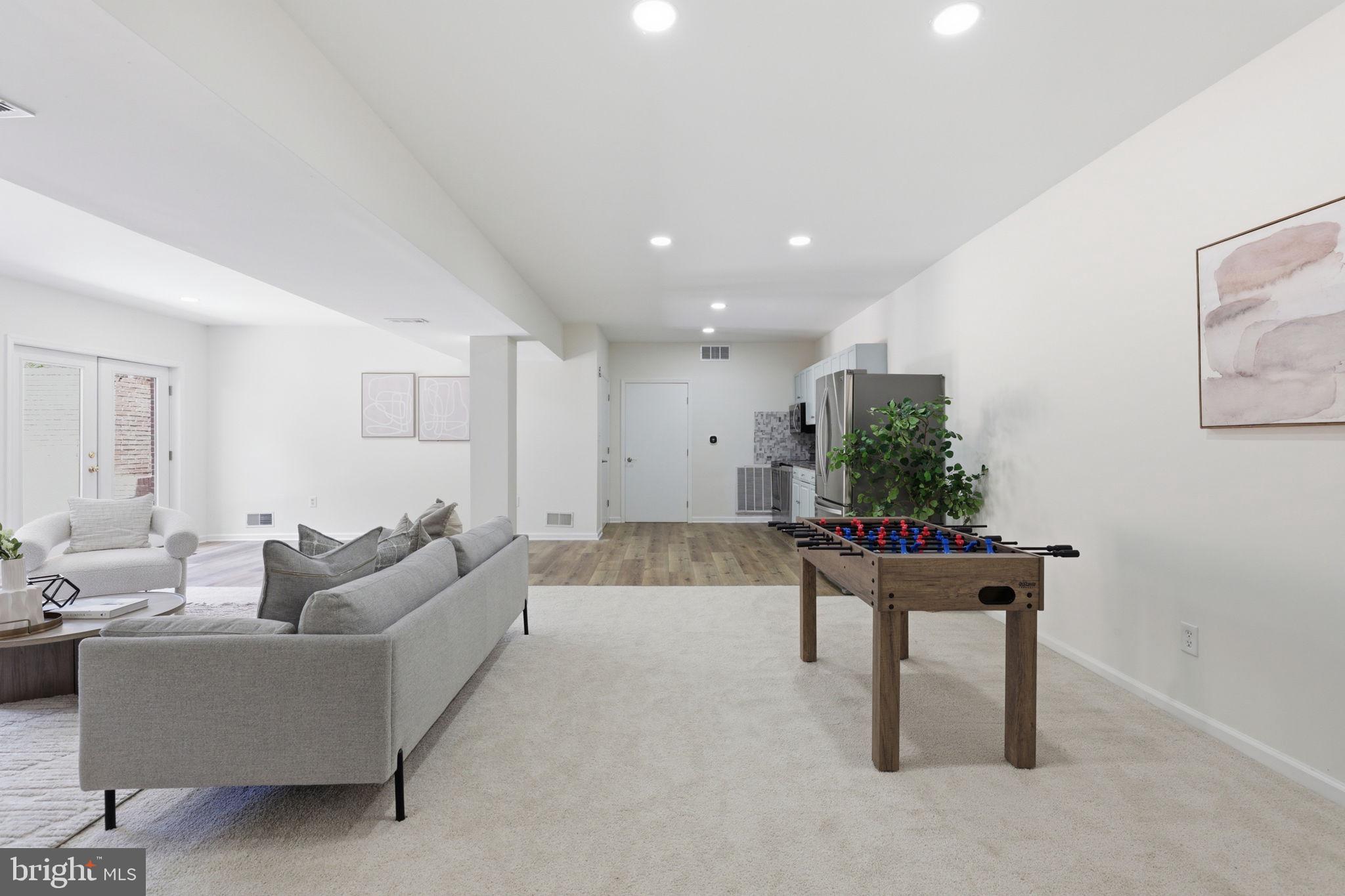 BRIGHTON - Residential