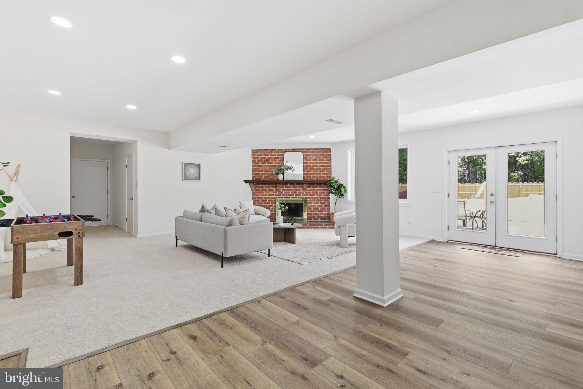 BRIGHTON - Residential