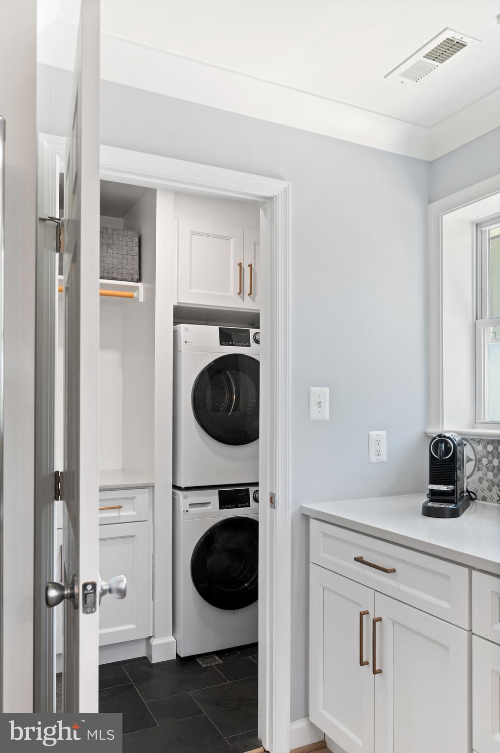 ANNANDALE - Residential