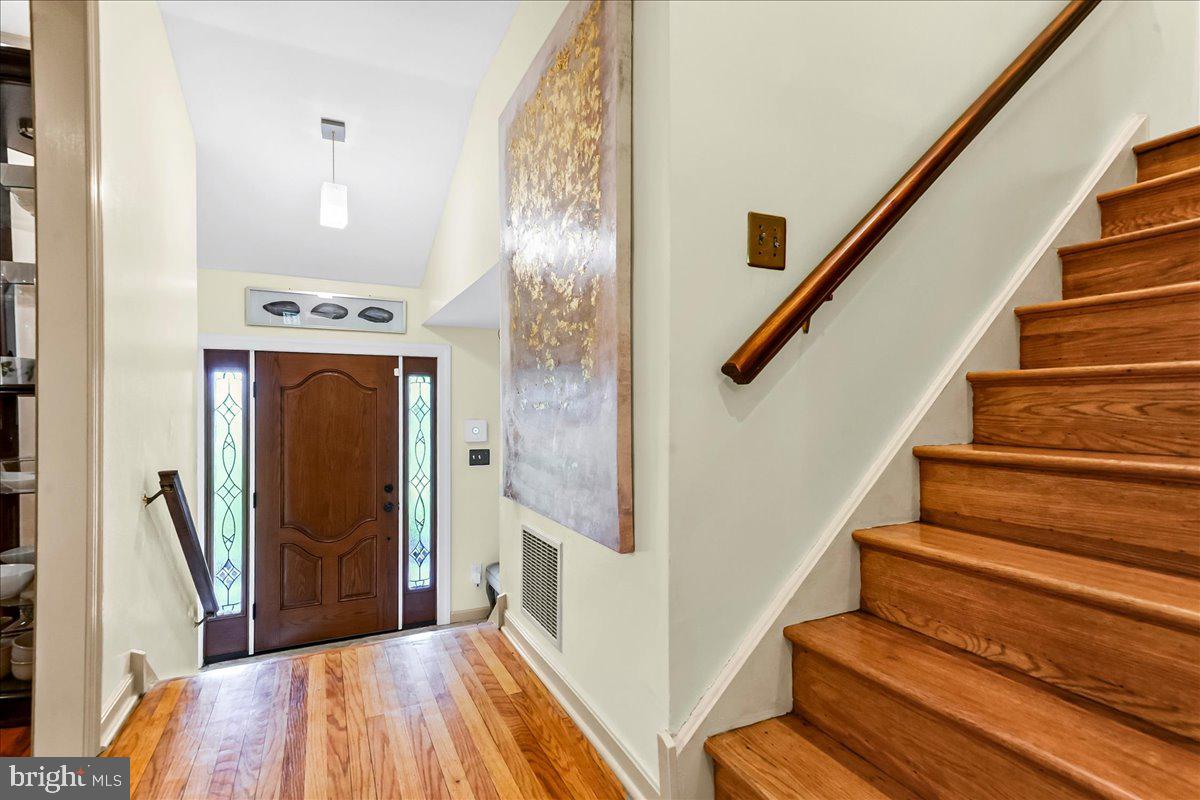 VALLEY FORGE MTN - Residential