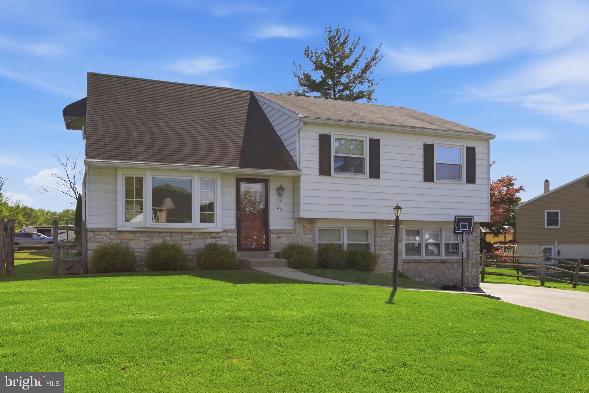 BRITTANY FARMS - Residential