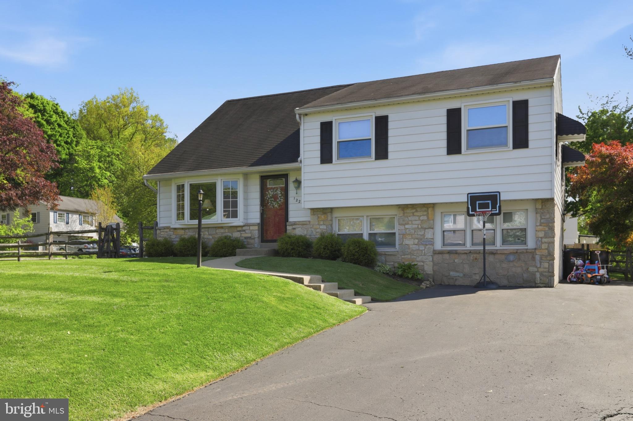 BRITTANY FARMS - Residential