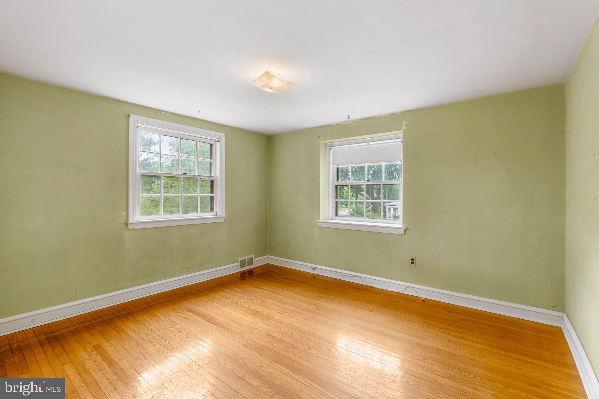 GREEN ACRES - Residential