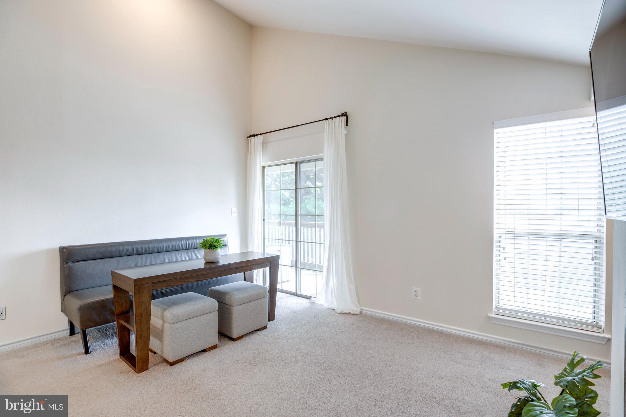 PENDERBROOK SQUARE CONDOMINIUMS - Residential