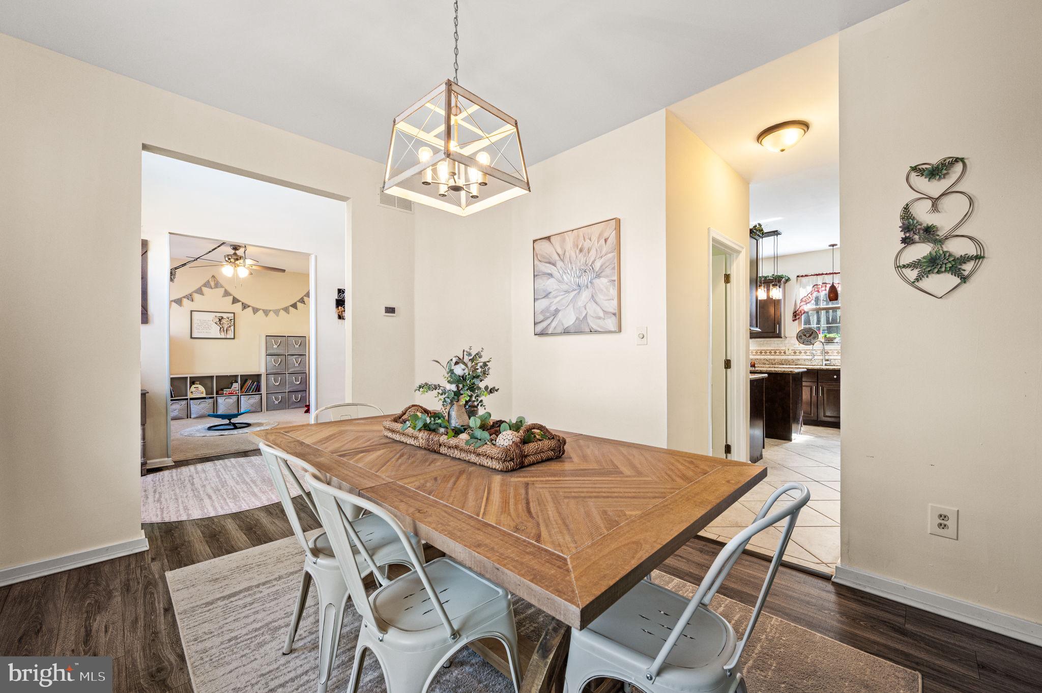 EMERALD RIDGE - Residential