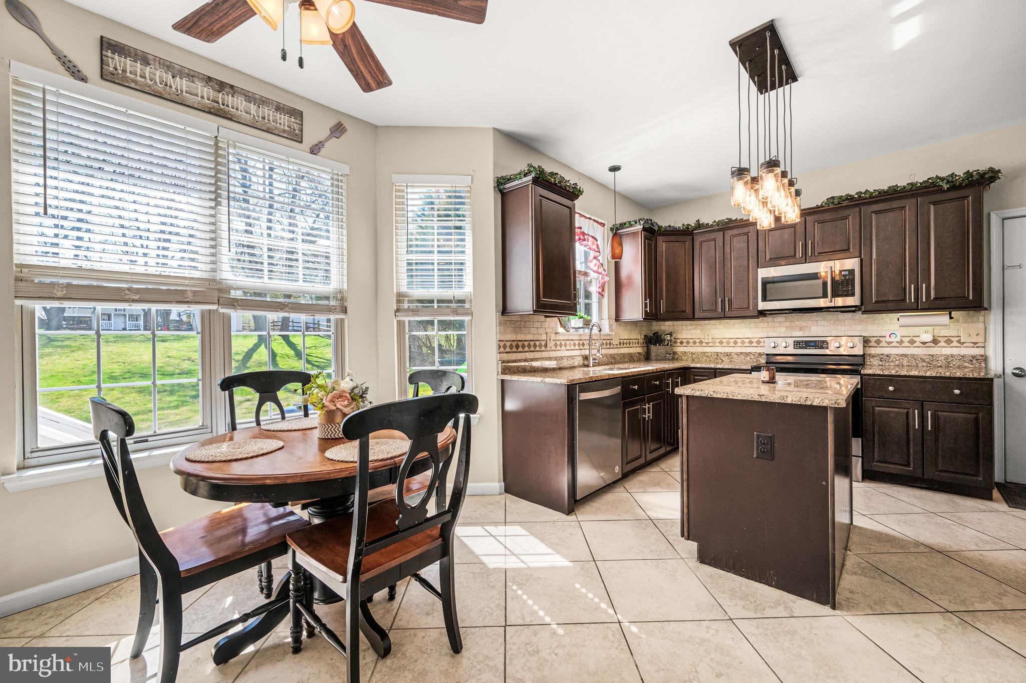 EMERALD RIDGE - Residential