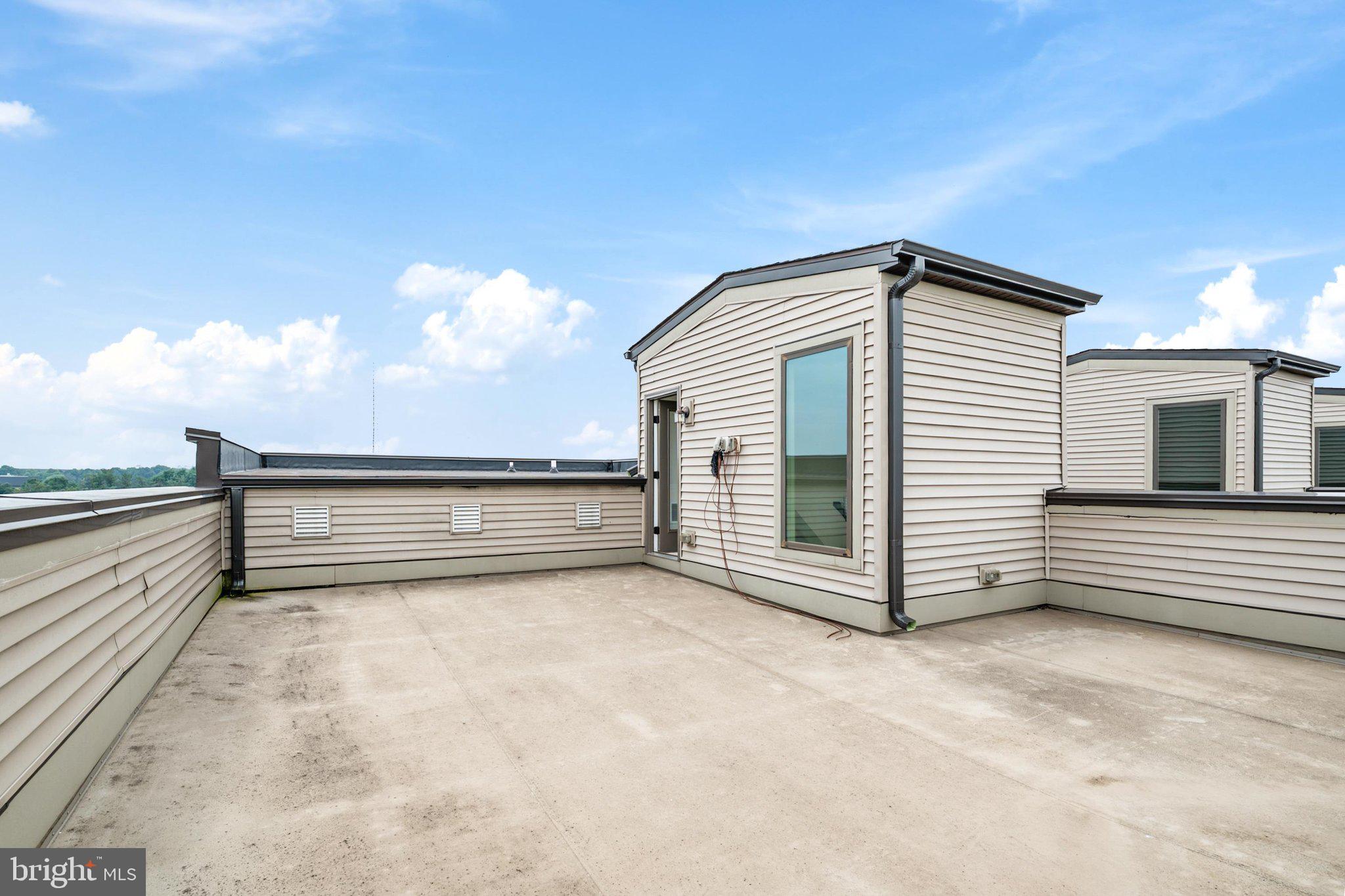 WESTSIDE AT SHADY GROVE - Residential