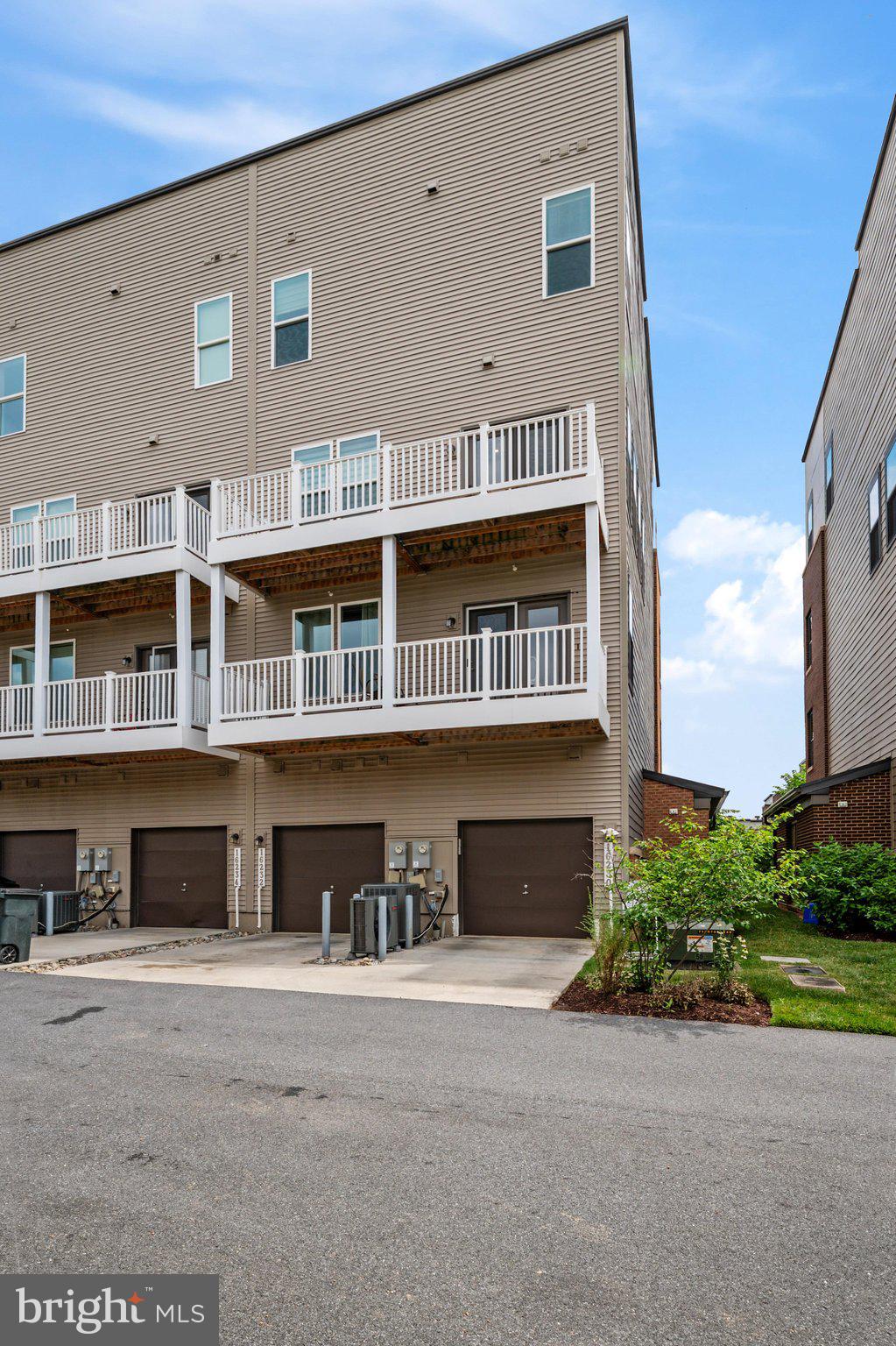 WESTSIDE AT SHADY GROVE - Residential