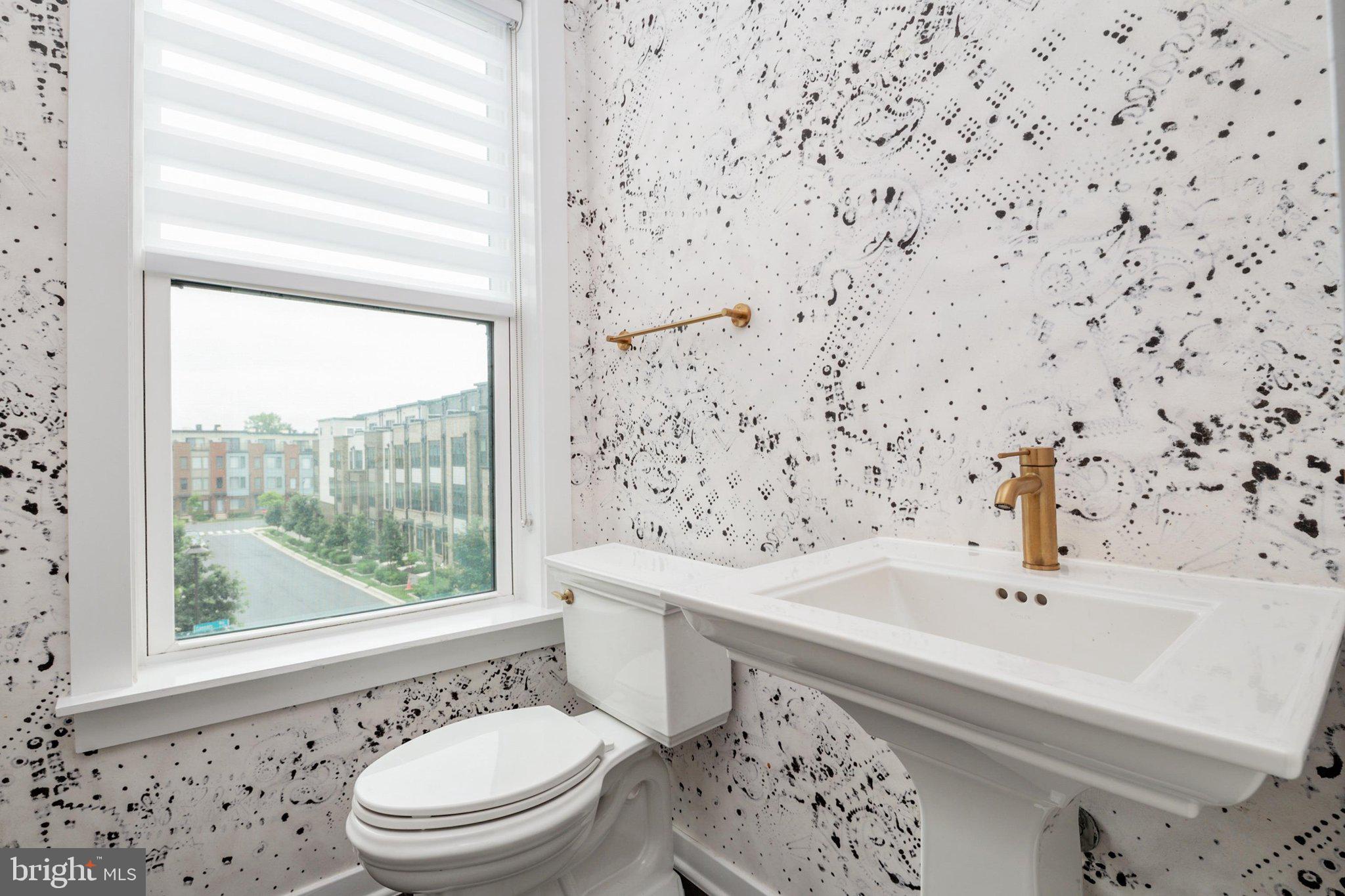 WESTSIDE AT SHADY GROVE - Residential