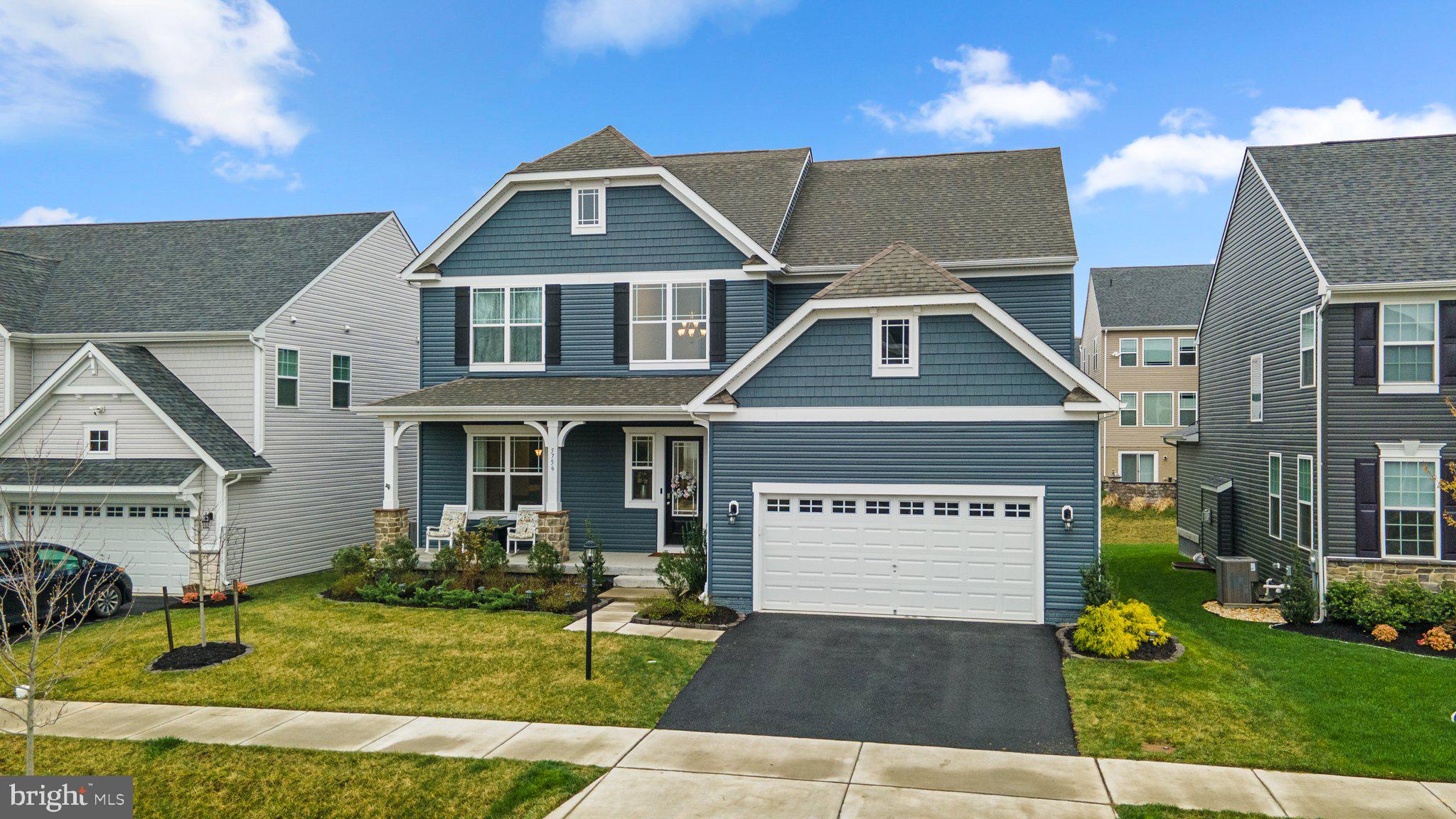 TALLYN RIDGE - Residential