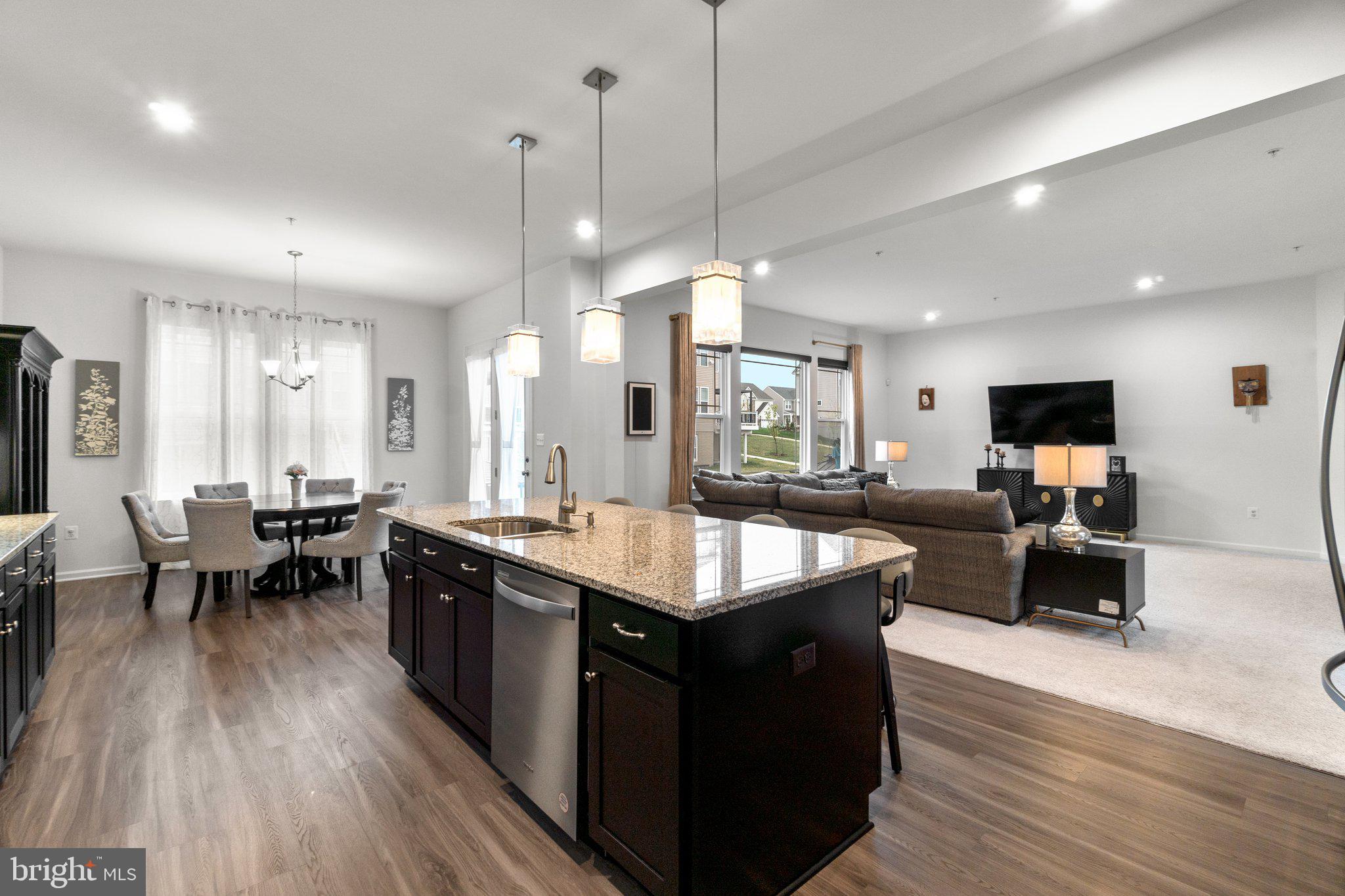 TALLYN RIDGE - Residential