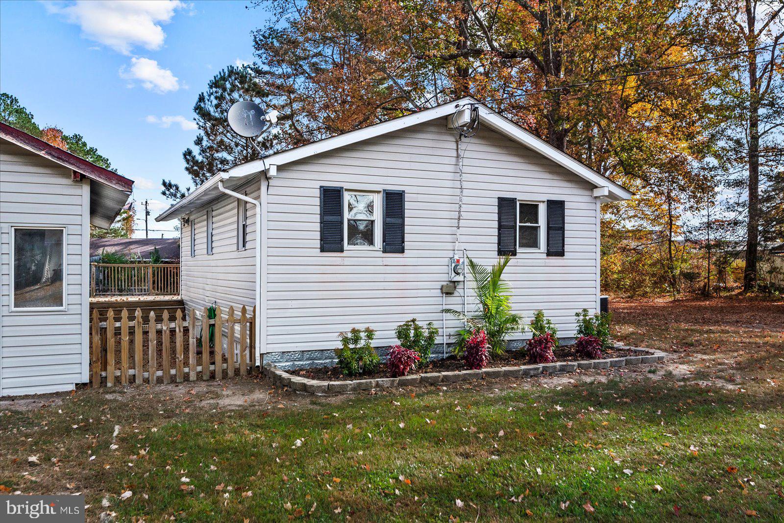 WESTMORELAND SHORES - Residential