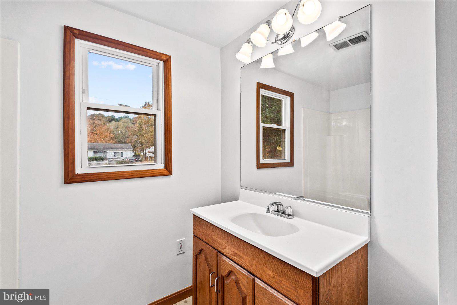 WESTMORELAND SHORES - Residential