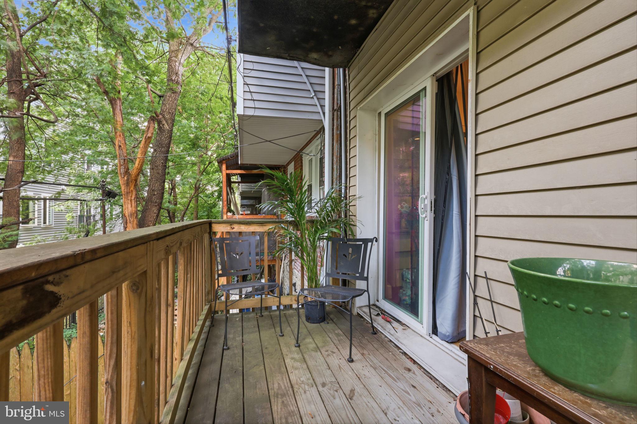 WEST OAK LANE - Residential