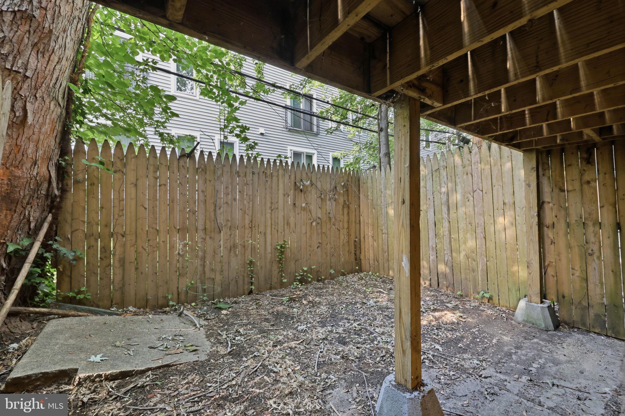 WEST OAK LANE - Residential