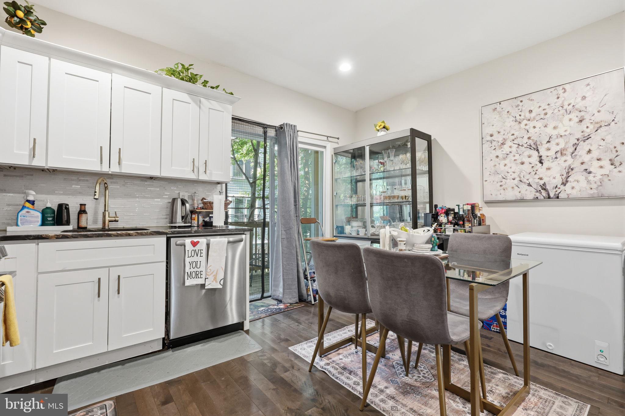 WEST OAK LANE - Residential