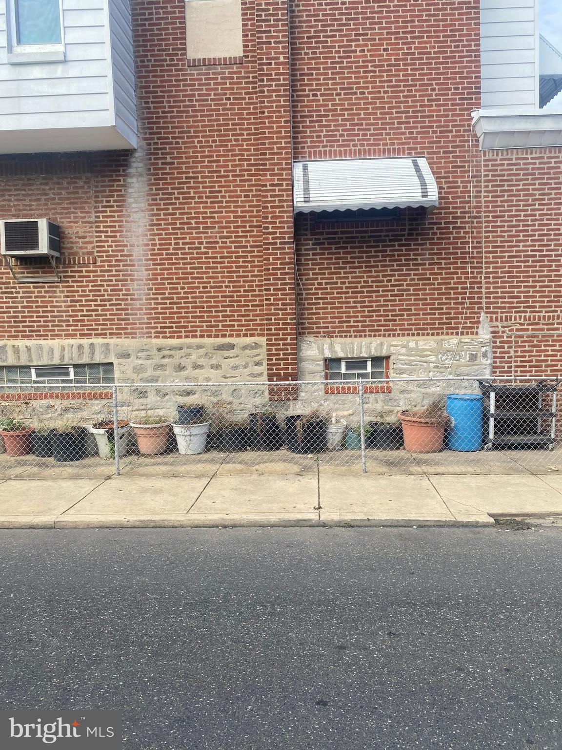 PHILADELPHIA - Residential
