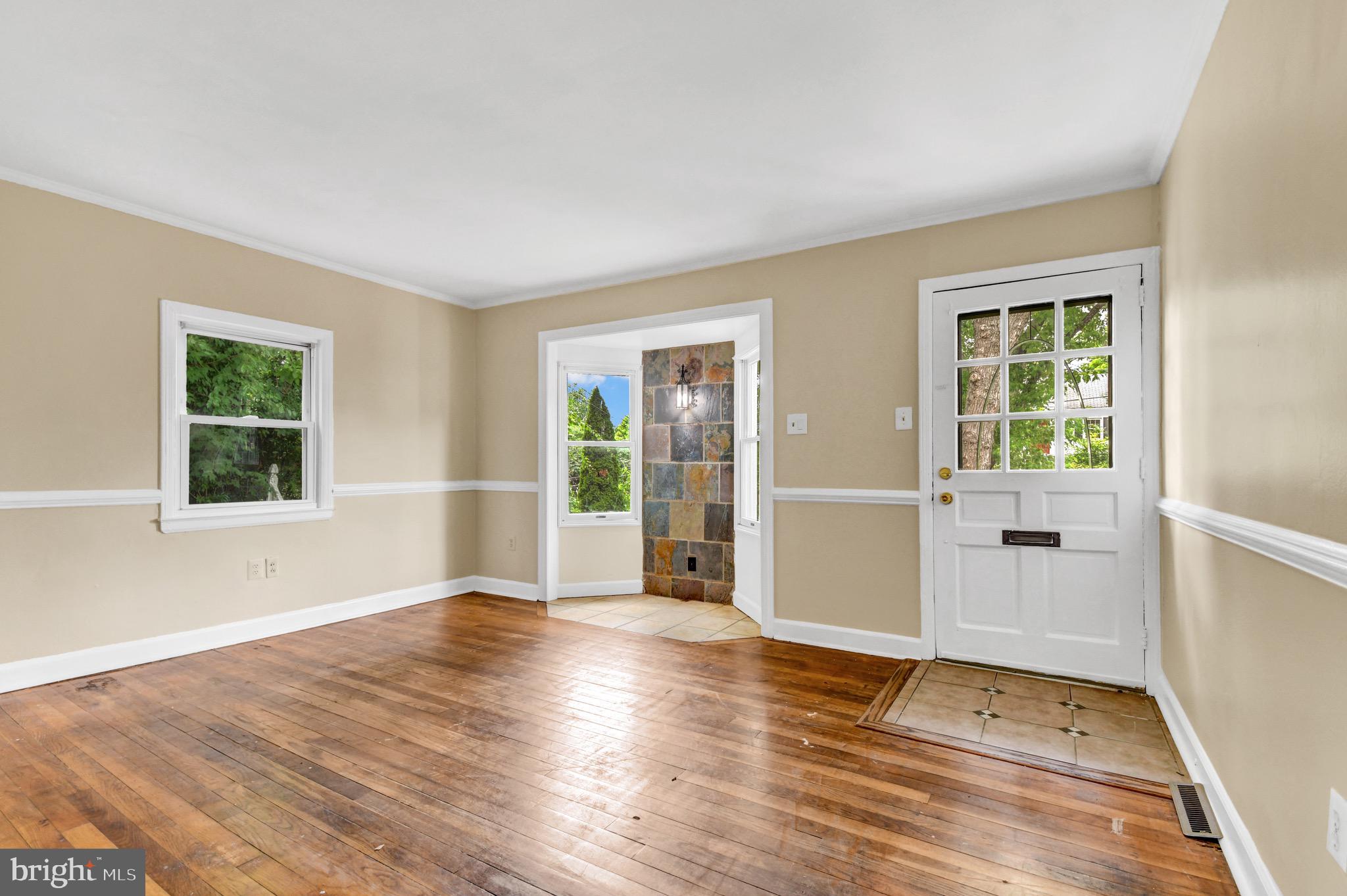 VEIRS MILL VILLAGE - Residential