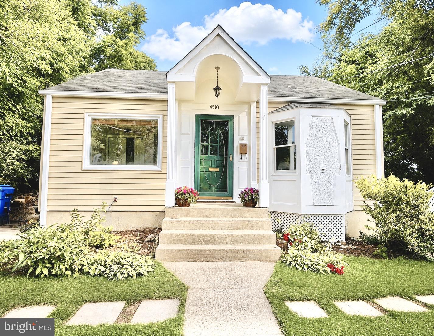 VEIRS MILL VILLAGE - Residential