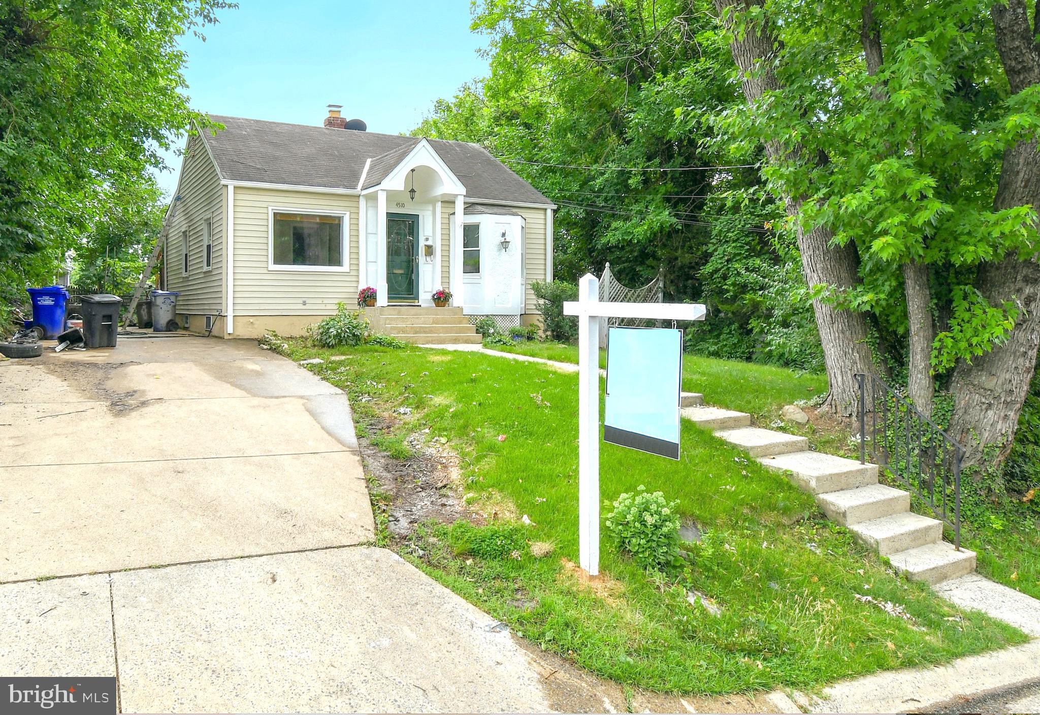 VEIRS MILL VILLAGE - Residential