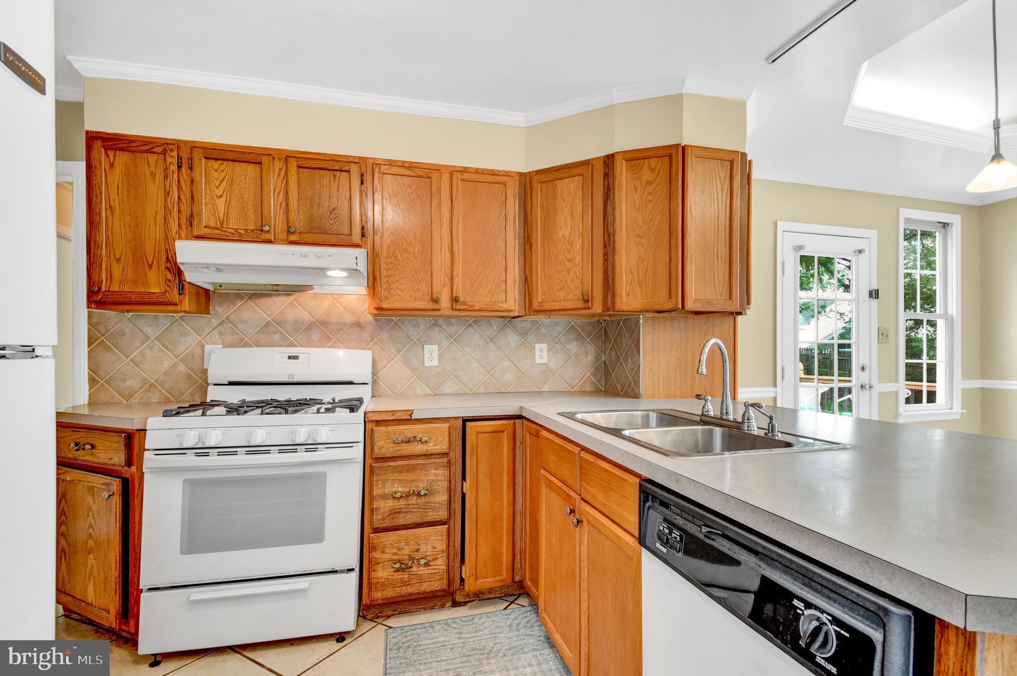 VEIRS MILL VILLAGE - Residential