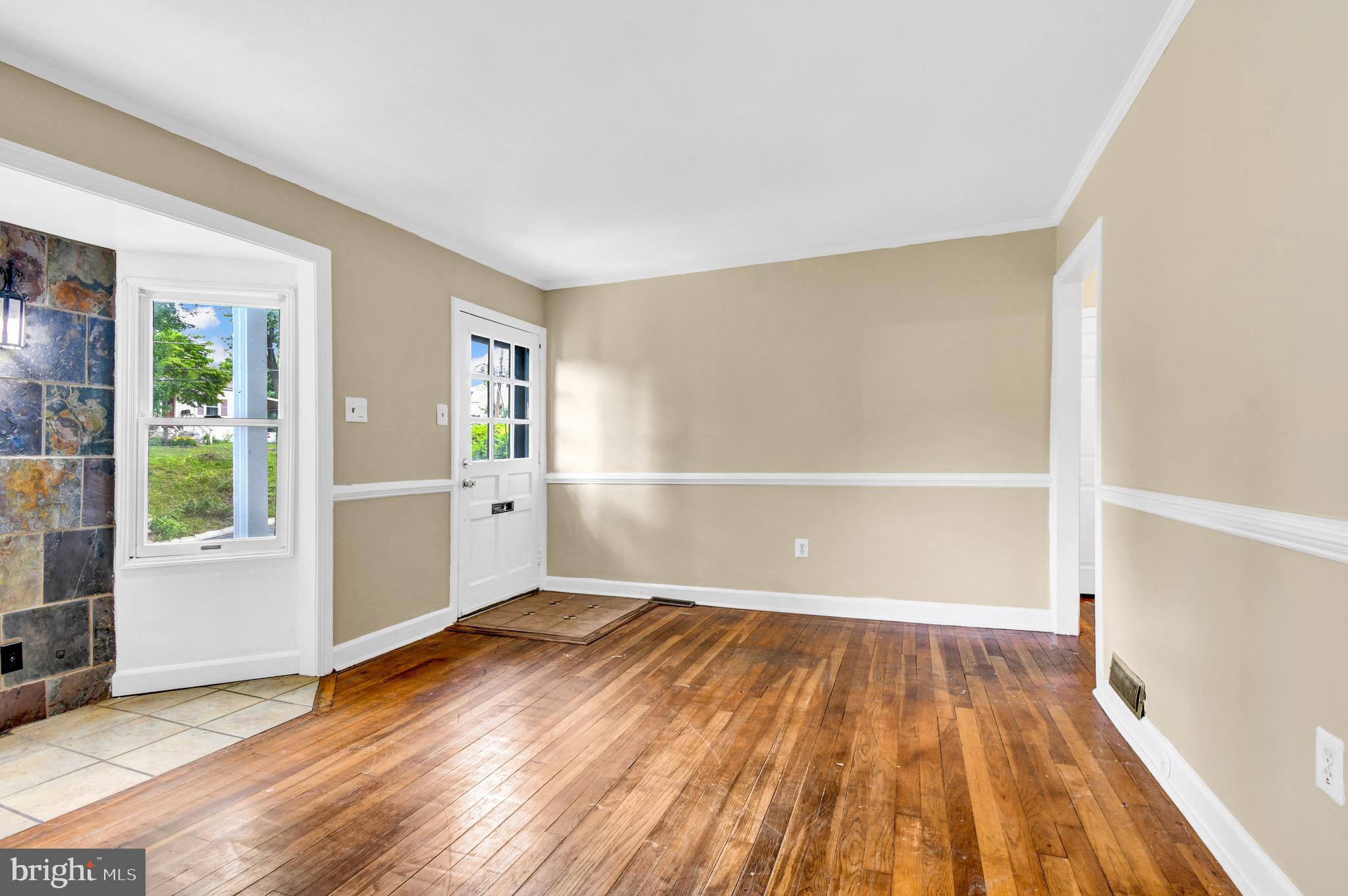 VEIRS MILL VILLAGE - Residential