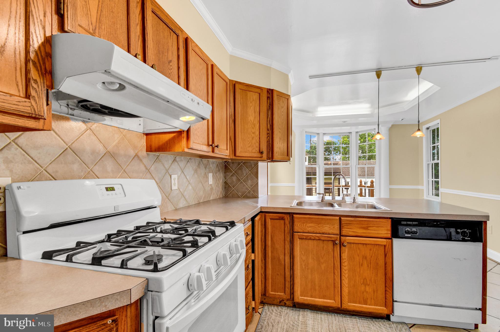 VEIRS MILL VILLAGE - Residential