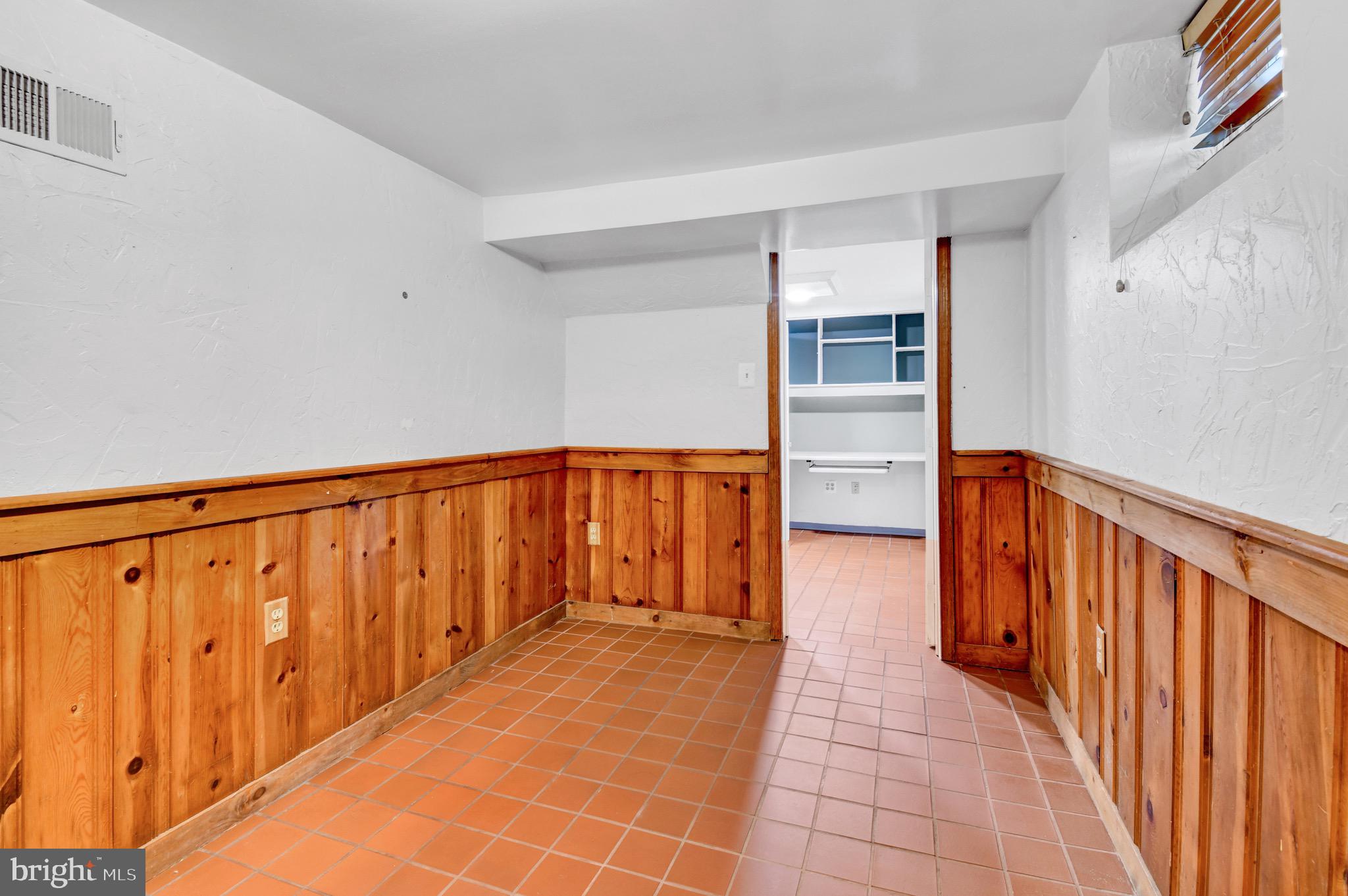 VEIRS MILL VILLAGE - Residential