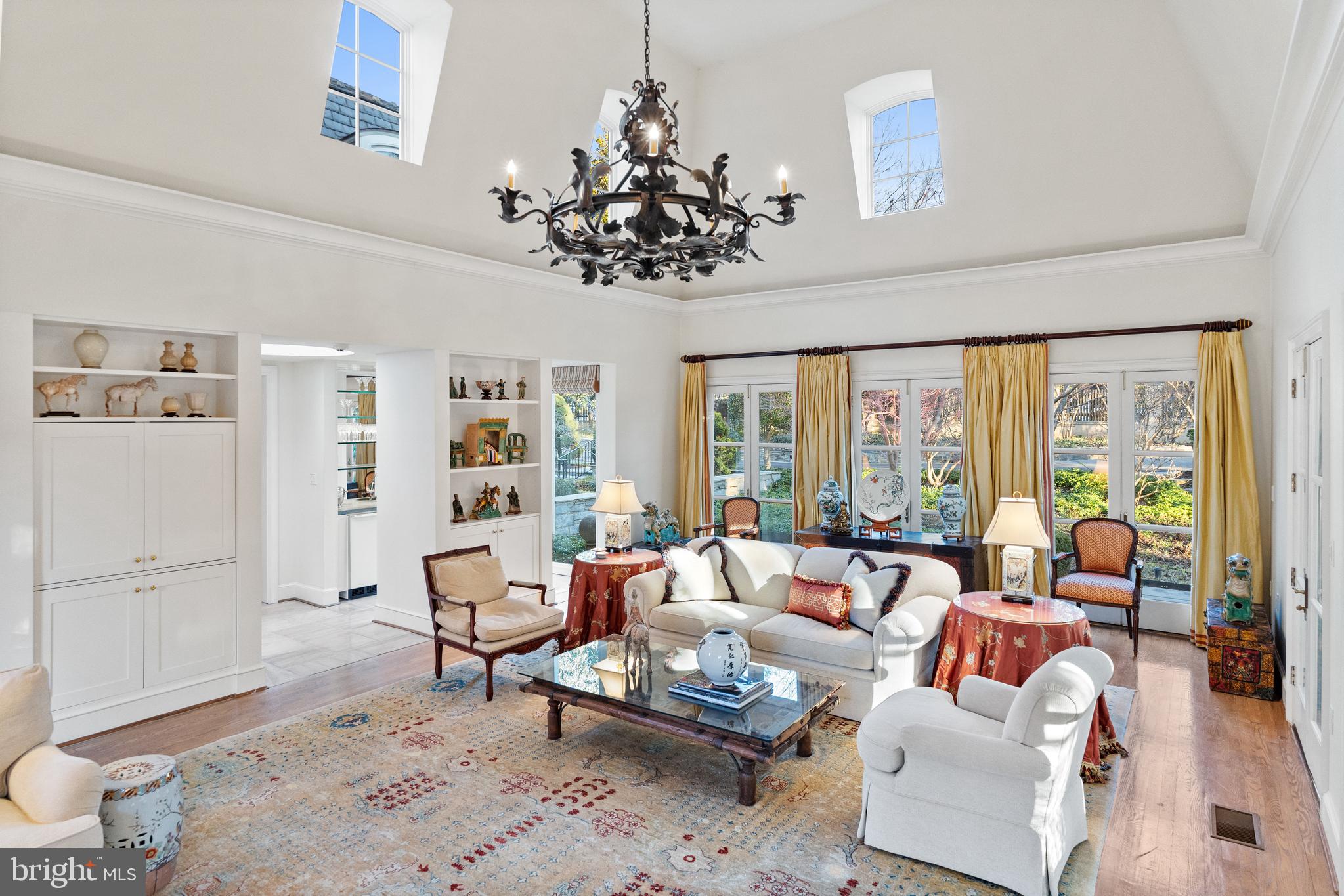 SPRING VALLEY - Residential