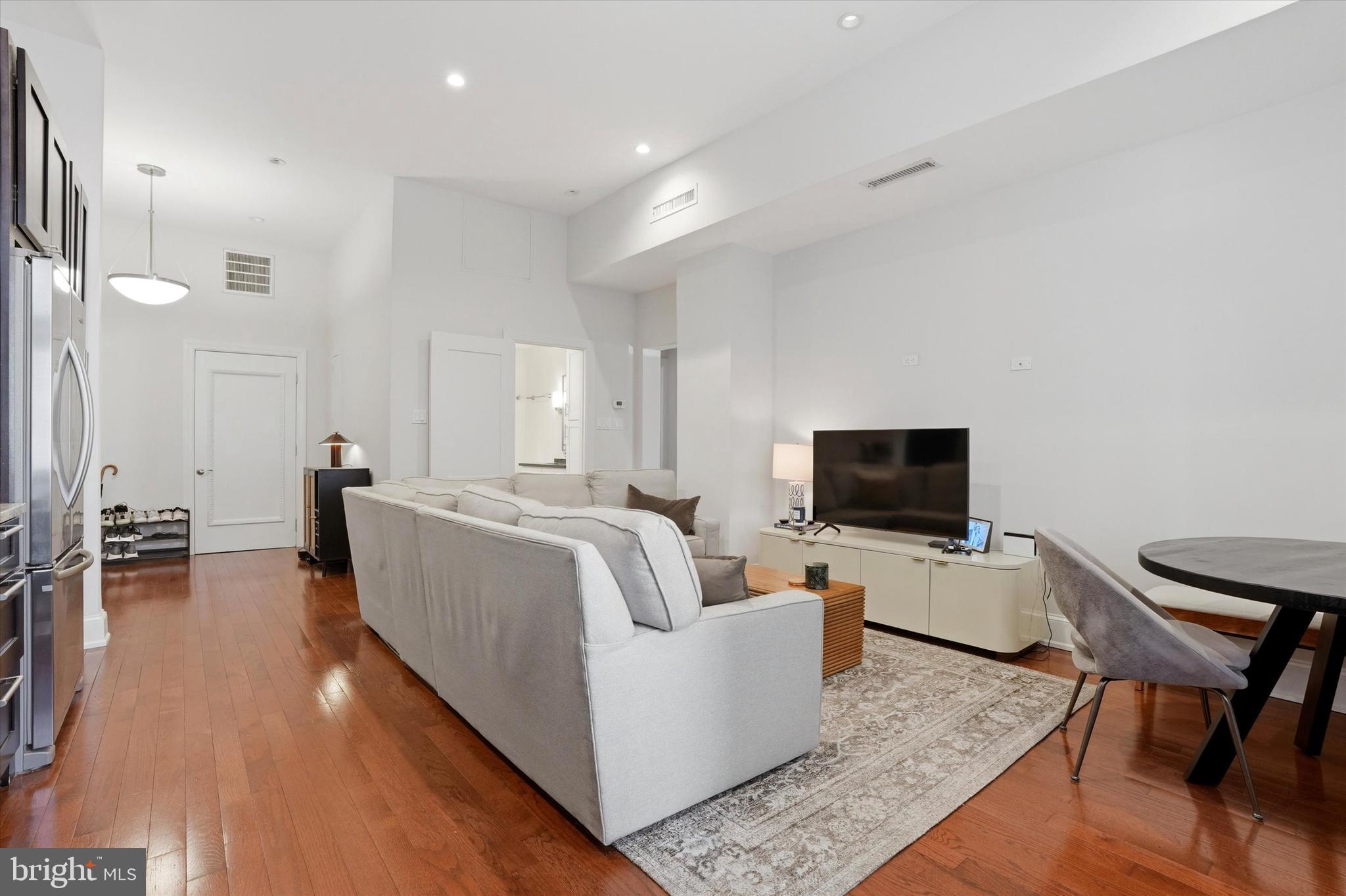 RITTENHOUSE SQUARE - Residential