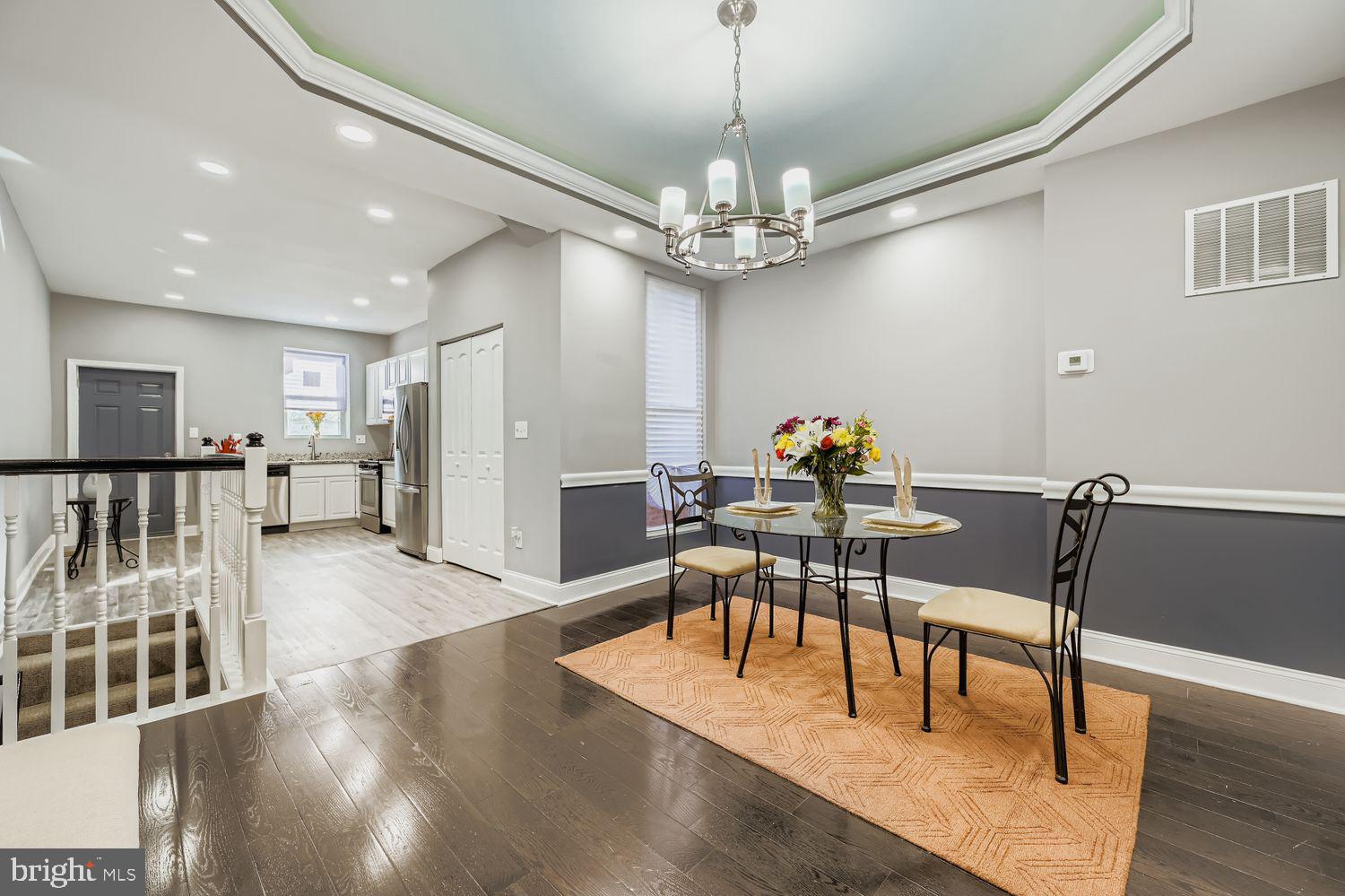 HOMEWOOD - Residential