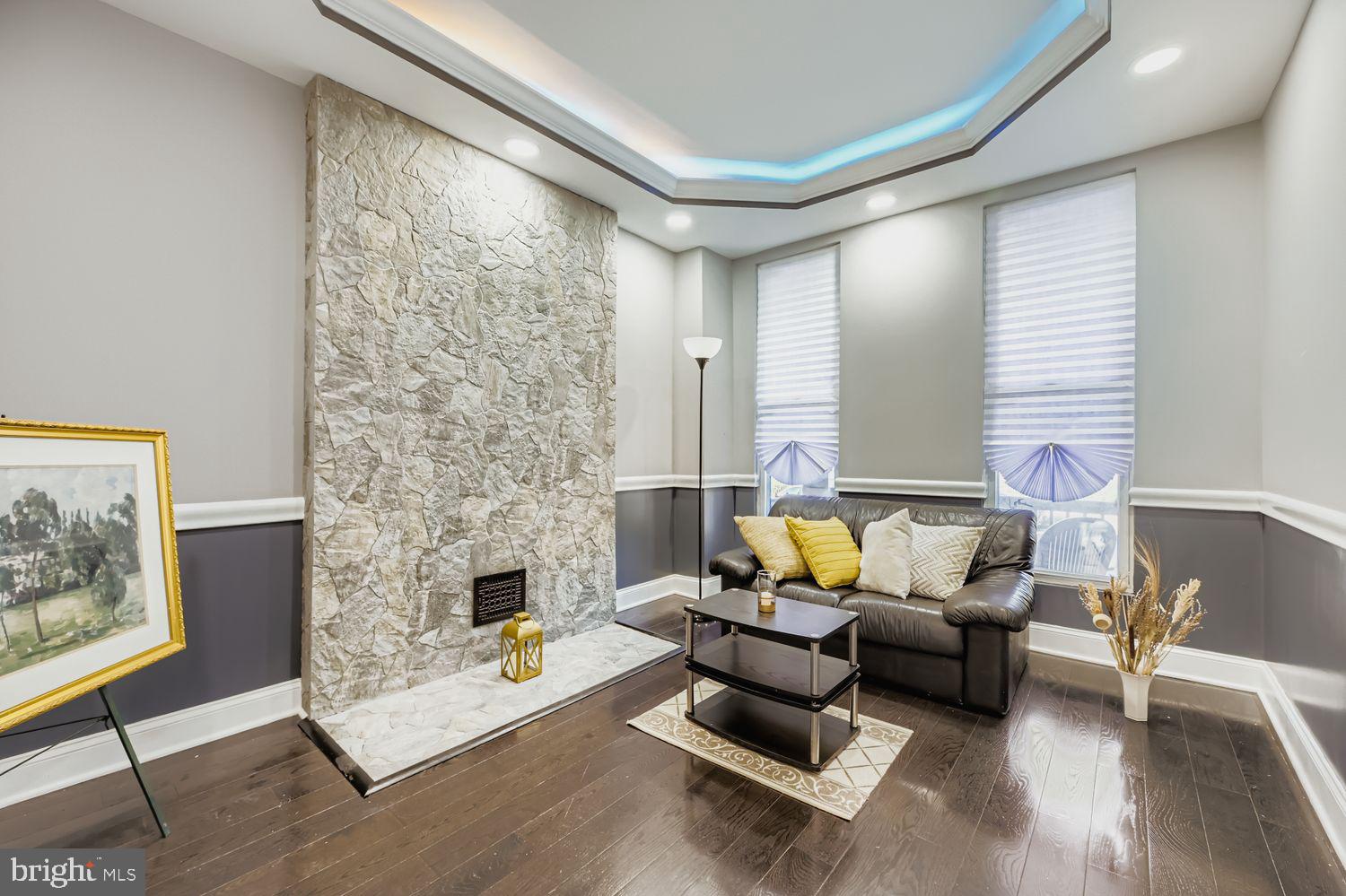 HOMEWOOD - Residential